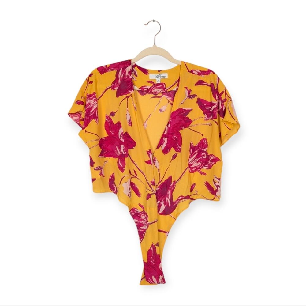 Color Me Courtney Lori Crop Top 6 Orchid Bloom Wrap Short Sleeve